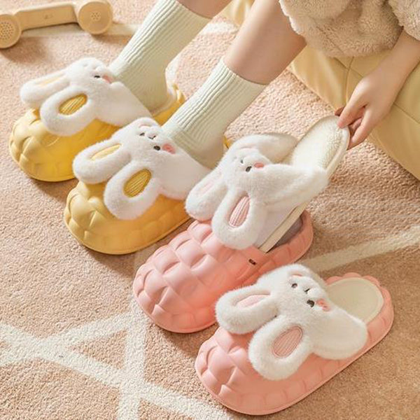 Fluffy bunny slippers in pink