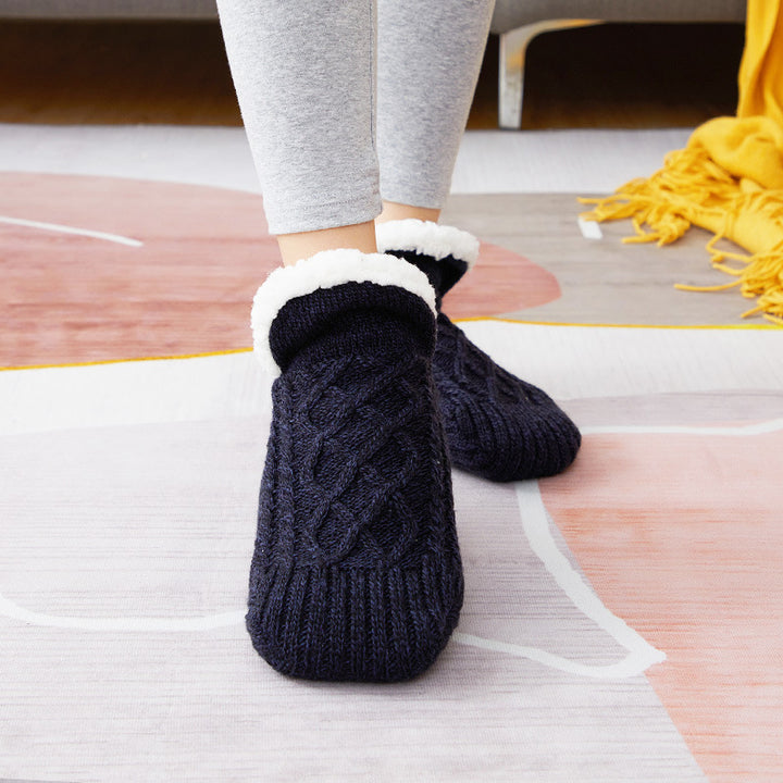 Cable knit slipper socks with sherpa lining