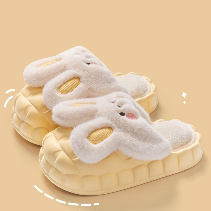 Fluffy bunny slippers in pink